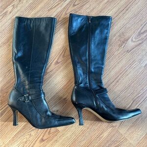 Chic Black Leather Knee-High Boots
